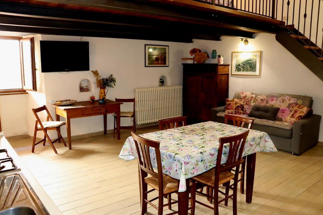 Twins' Historical Apartment 特雷维 外观 照片